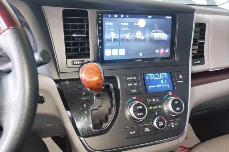 Used Toyota Sienna 2015 3.5L Four-Wheel Drive L