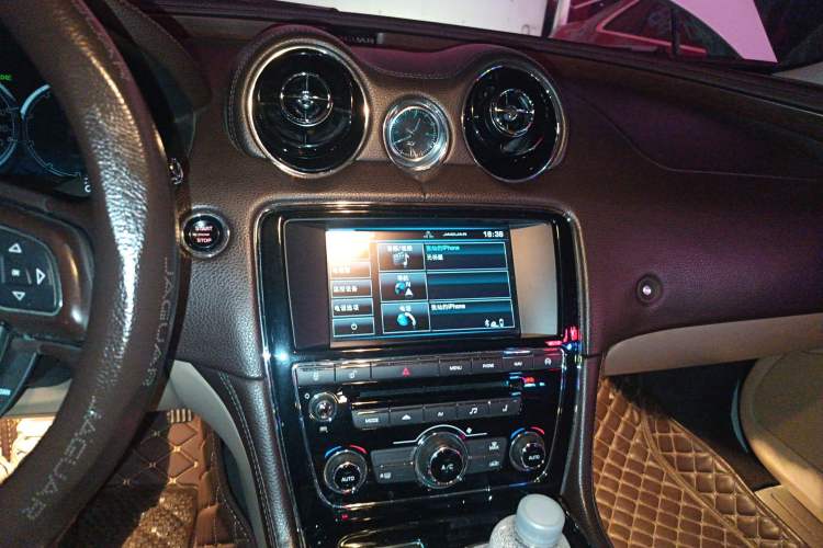 Used Jaguar XJ 2015 XJL 2.0T Elegance Business 80th Anniversary Limited Edition Audio And AC Panel