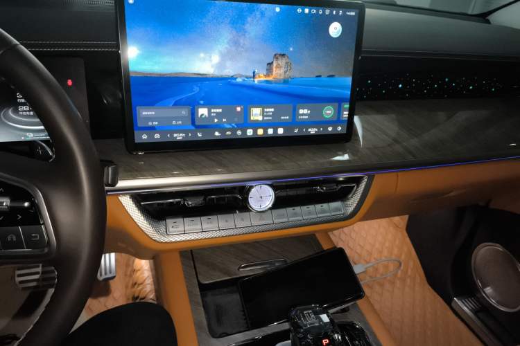 Used Tank 500 New Energy 2023 Hi4-T Audio And AC Panel