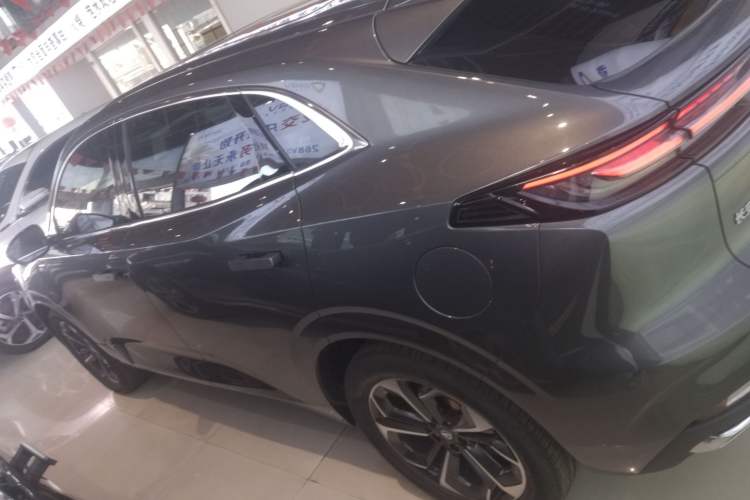 Used CHANGAN UNI-K iDD 2023 Zhidian iDD 1.5T 135km Smart & Fun Model Exterior 3