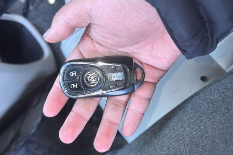 Used Buick GL8 2018 ES 28T Comfort Model China VI Standard