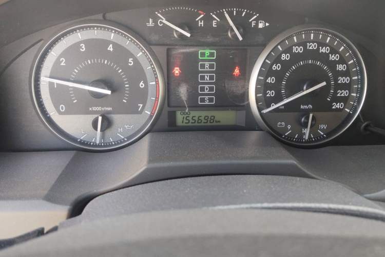 Used Toyota Land Cruiser 2012 4.0L Automatic VX Odometer Close Up