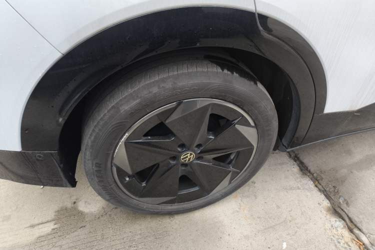 Used Volkswagen ID.UNYX 2024 Pro Long-Range Version Right Rear Wheel Hub