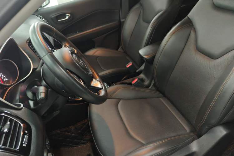 Used Jeep Compass 2019 220T Automatic Family Edition