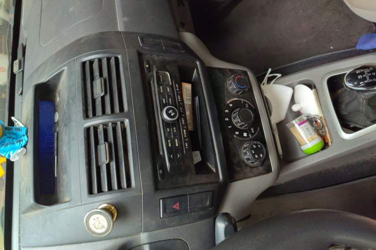 Used BAIC Weiwang M20 2014 1.5L practical type BJ415A Audio And AC Panel