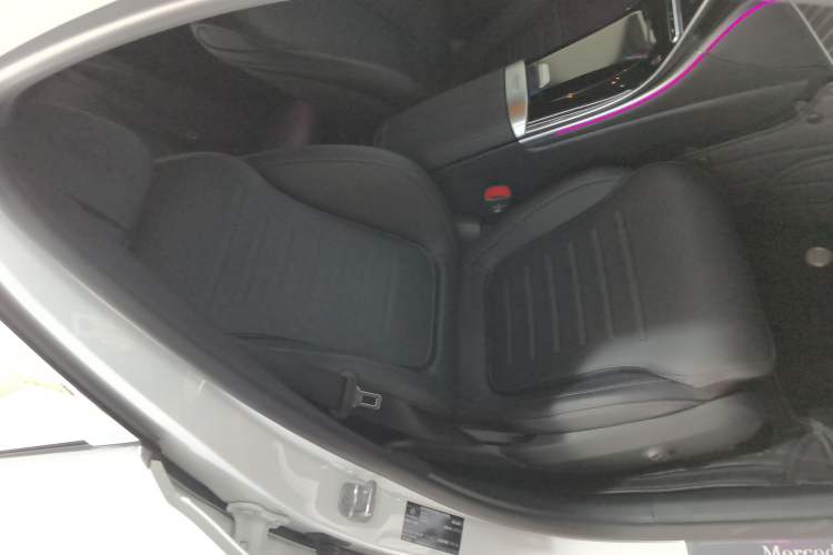 Used Mercedes-Benz C-Class 2025 Facelift C 260 L Sport Edition
