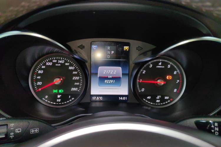 Used Mercedes-Benz GLC 2018 Facelift GLC 260 4MATIC Luxury Edition
