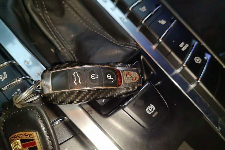 Used Porsche Macan 2014 Macan 2.0T Vehicle Key