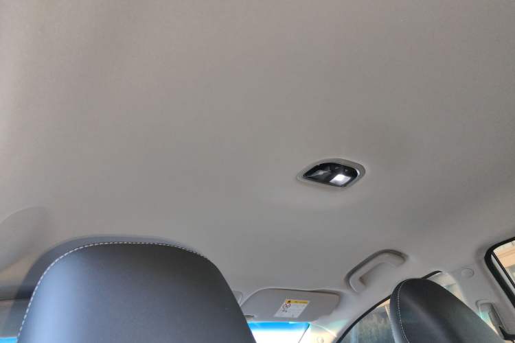 Used Geely Auto Emgrand 2019 Leading Edition 1.5L Manual Luxury Model China VI Standard
