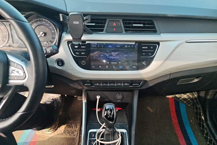 Used Geely Auto Vision X3 2020 1.5L CVT Luxury Model
