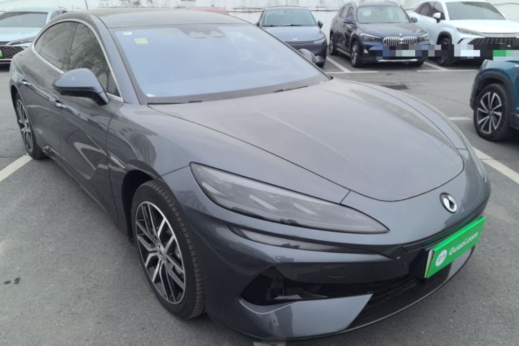 Used Denza Z9 2024 1100 km Four-Wheel Drive Max Version
