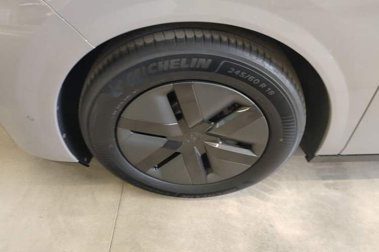 Used Li Auto MEGA 2024 Ultra Model