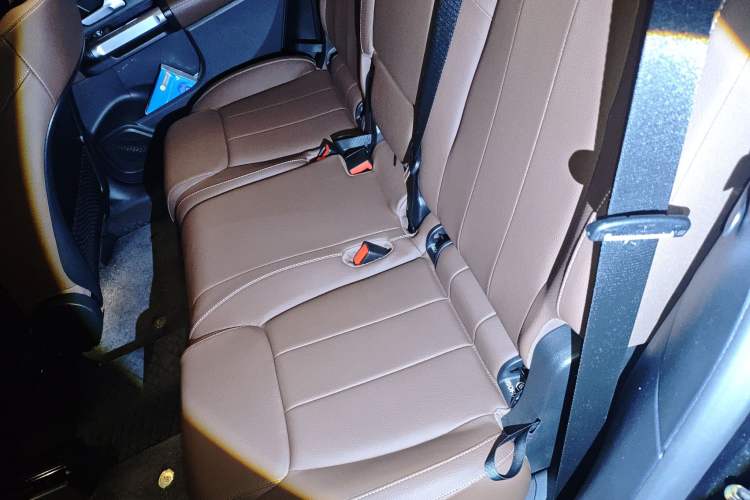 Used Mercedes-Benz GLB 2025 GLB 220 4MATIC