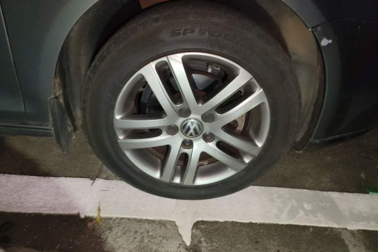 Used Volkswagen Sagitar 2009 1.6L Manual Comfort Edition
