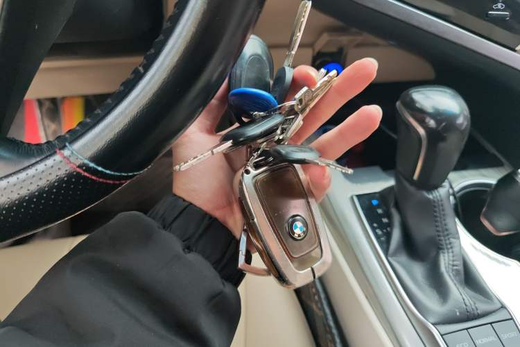 Used Toyota Camry 2018 Dual-Engine 2.5 HG Luxury Edition
