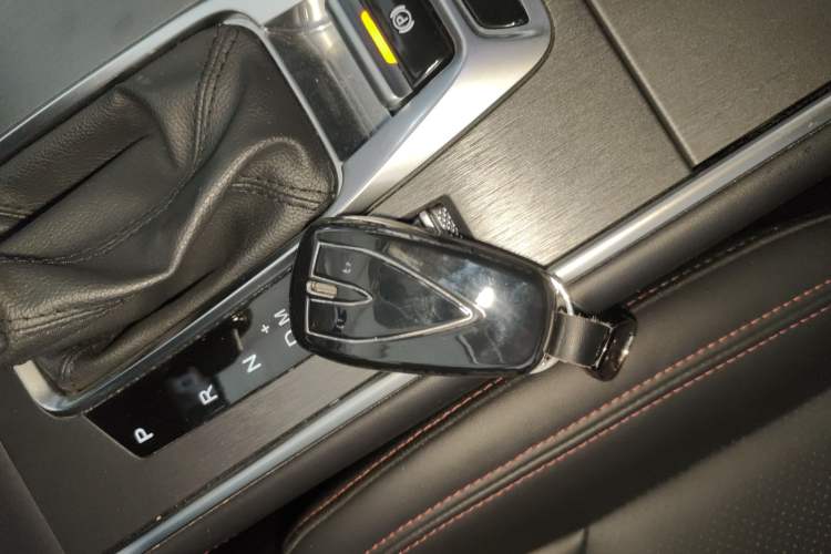 Used CHANGAN CS75 2022 Blue Whale Edition 1.5T DCT Prestige Model
