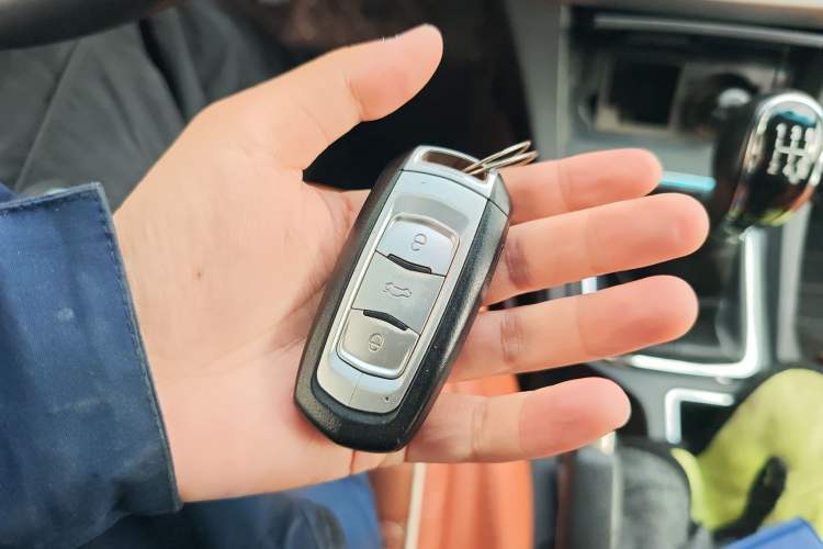 Used Geely Auto Emgrand 2016 Sedan 1.5L Manual Upward Edition