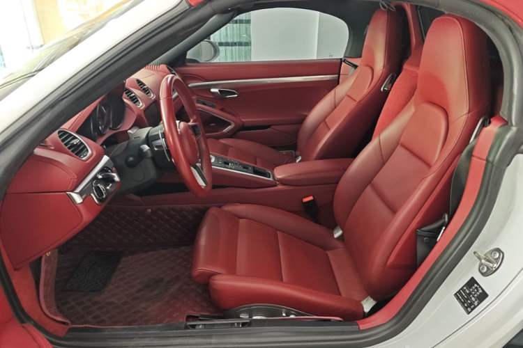 Used Porsche 718 2018 Boxster 2.0T
