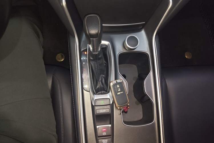 Used Honda Accord 2018 260TURBO Luxury Edition China VI Gear Lever