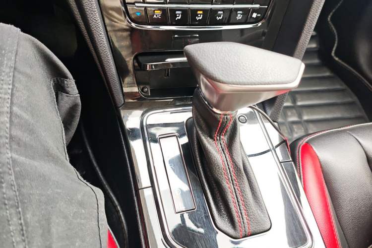 Used Venucia D60 2019 1.6L XL CVT SmartConnect Elite Edition (ISS)
