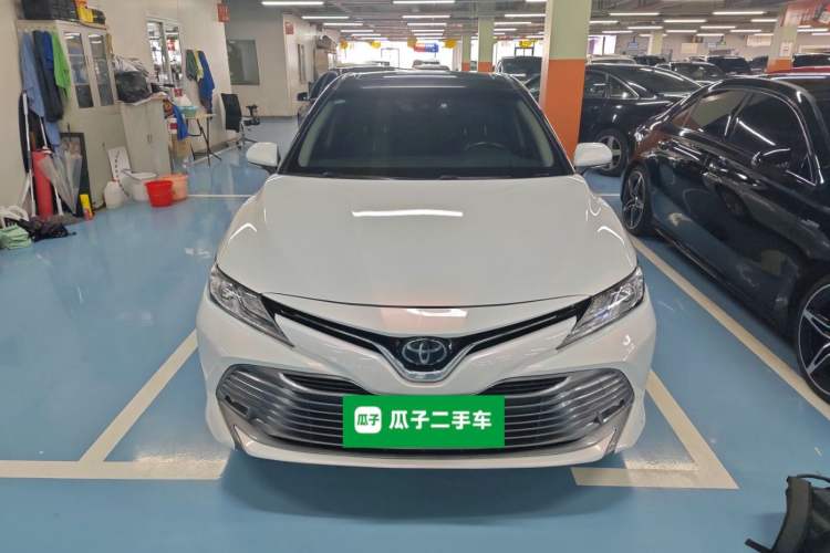Used Toyota Camry 2018 2.0G Luxury Edition
