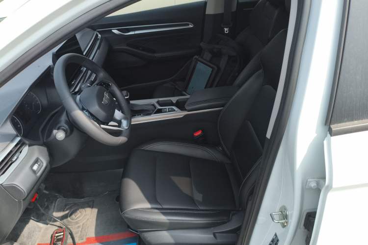 Used Geely Auto Emgrand 2025 4th Generation 1.5L CVT Starry Edition Left Front Seat