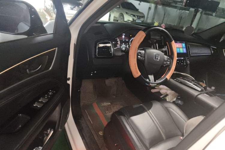 Used Honda UR-V 2020 370TURBO Two-Wheel Drive Luxury Edition Driver Seat