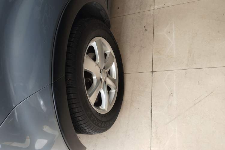 Used SsangYong Korando 2011 2.0T Diesel Two-Wheel Drive Automatic Luxury Navigation Edition
