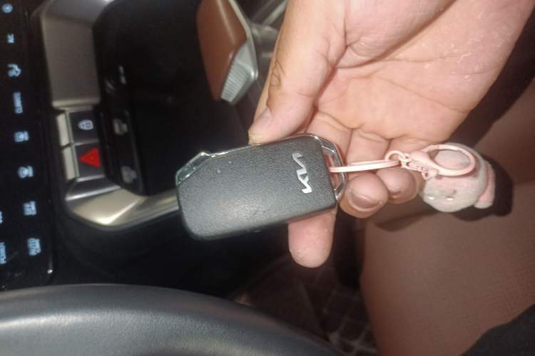 Used Kia Sportage R 2021 Ace 2.0L Splendid Edition Vehicle Key