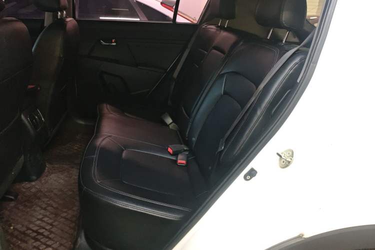 Used Kia Sportage R 2015 2.0L Automatic Two-Wheel Drive DLX Model Left Rear Seat