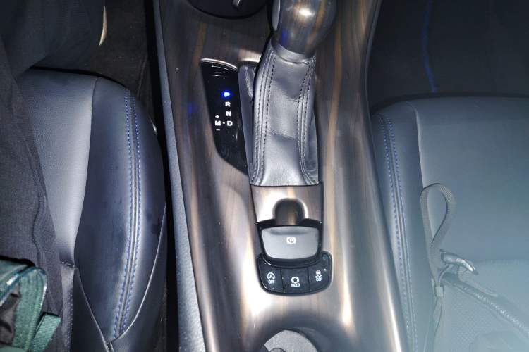 Used Toyota C-HR 2022 2.0L Leading Edition