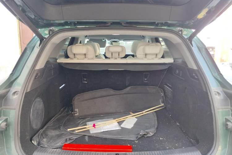 Used VOYAH FREE 2025 318 318 km Rear-Drive Touring Edition
