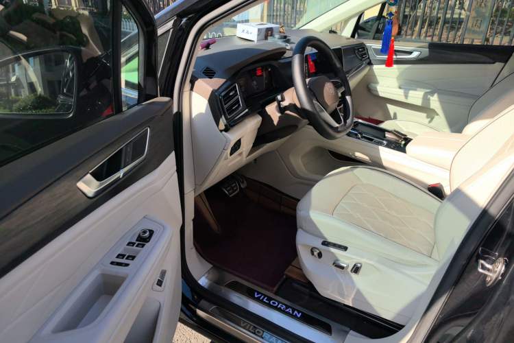 Used Volkswagen Viloran 2023 380TSI Prestige Edition Driver Seat