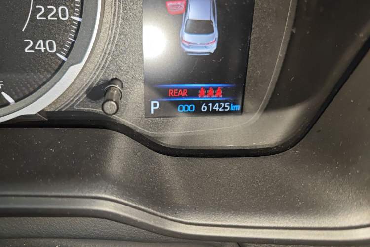 Used Toyota Levin 2022 185T CVT Luxury Edition Odometer Close Up