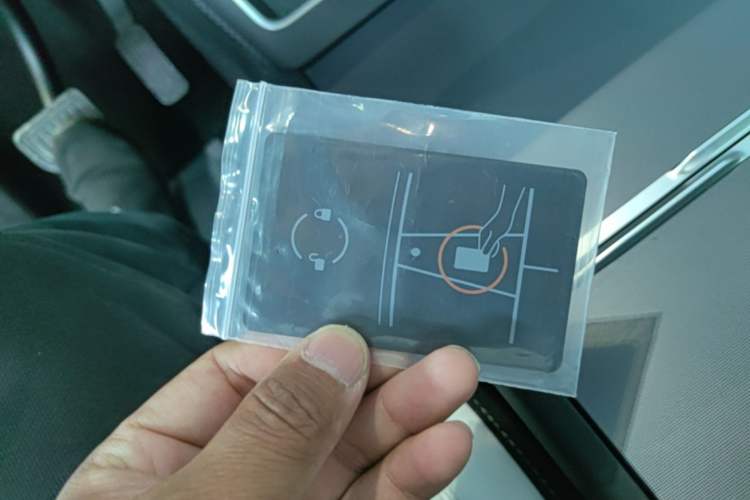 Used Tesla Model Y 2025 Long-Range All-Wheel-Drive Version Vehicle Key