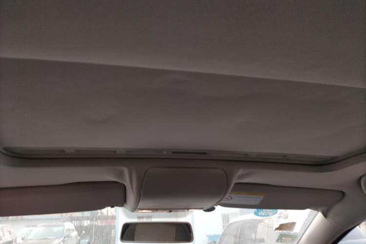 Used Volkswagen Polo 2016 1.6L Automatic Comfort Model
