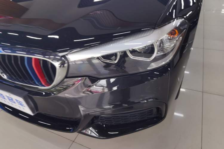 Used BMW 5 Series 2018 Restyled 530Li Leading Edition M Sport Package
