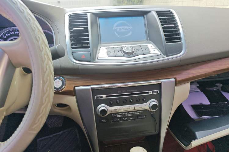 Used Nissan Teana 2011 2.0L XL Comfort Edition Audio And AC Panel