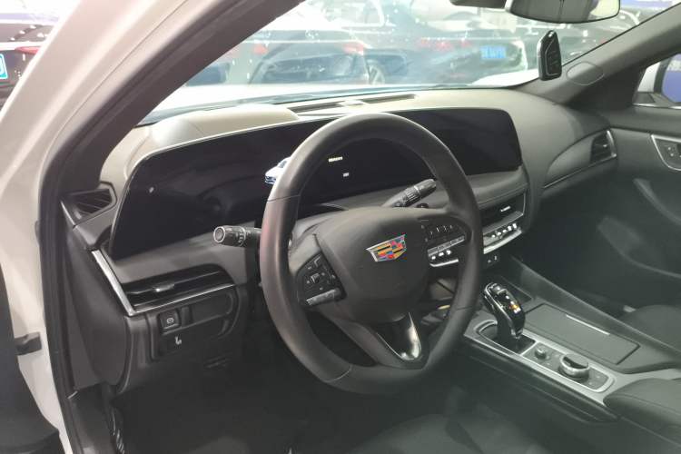 Used Cadillac CT5 2024 28T Luxury Pro Trim