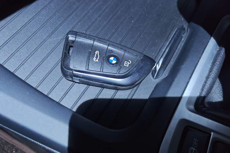 Used BMW 1 Series 2018 118i Fashion Model Vehicle Key