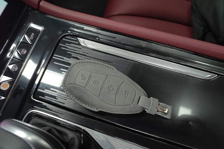 Used Hongqi H5 2024 1.5T DCT Smart Connect Flagship Edition
