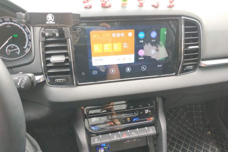 Used Skoda Karoq 2022 TSI280 Prestige Edition Audio And AC Panel