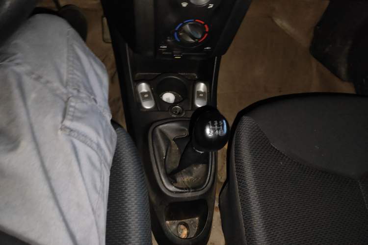 Used BYD F0 2012 1.0L XuanKu Trim
