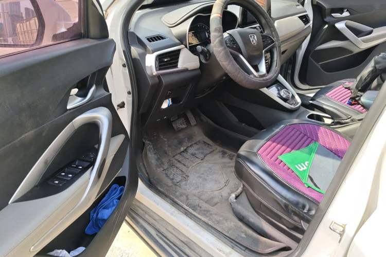 Used Baojun 510 2017 1.5L Automatic Fashion Model