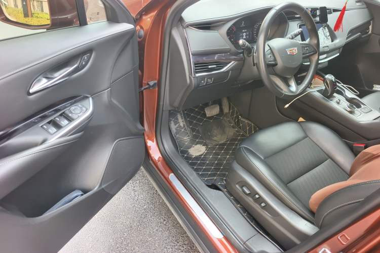 Used Cadillac XT4 2018 28T Two-Wheel Drive Tech Version
