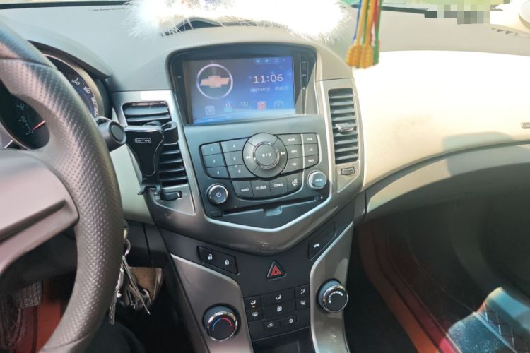 Used Chevrolet Cruze 2015 1.5L Classic SE MT
