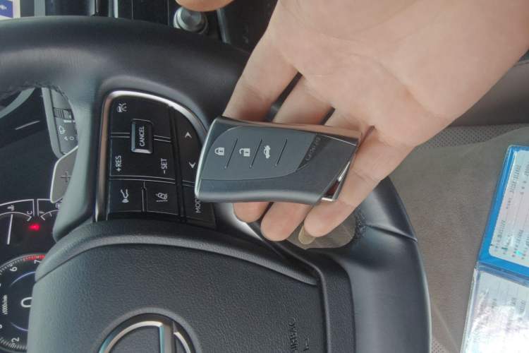 Used Lexus ES 2022 200 Excellence Edition Vehicle Key