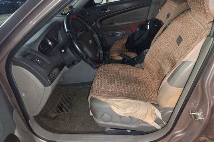 Used Chevrolet Epica 2013 1.8 SE Comfort Edition MT Left Front Seat