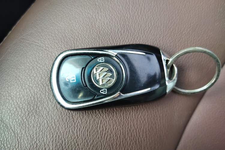 Used Buick GL6 2018 18T 6-Seater Luxury Model