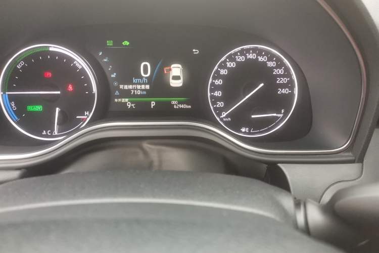 Used Toyota Avalon 2019 Dual-Engine 2.5L Luxury Edition China VI Standard